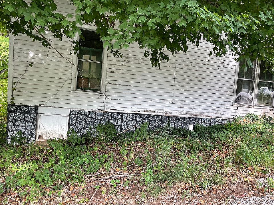 1st image of 207 Landiss Ave