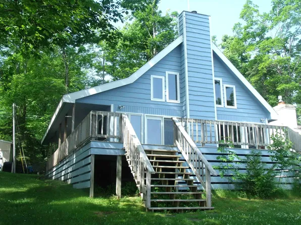 681 E Shoreview Ln, Indian River, MI 49749