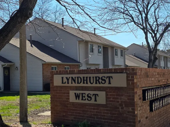 1611 Lyndhurst Dr APT F, Savoy, IL 61874