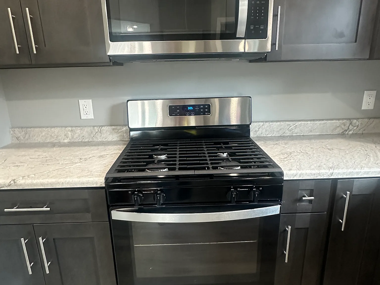2 bed, 1900 sqft, $2,600 — Photo 4