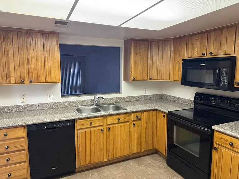 5126 E Monte Vista Rd — Photo 3