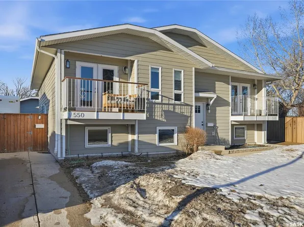 550/552 Reid WAY, Saskatoon, SK S7N 3J3