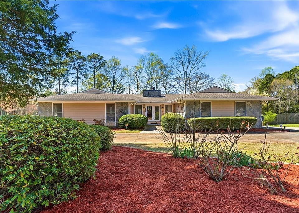 1st image of 8049 Autumn Woods Dr