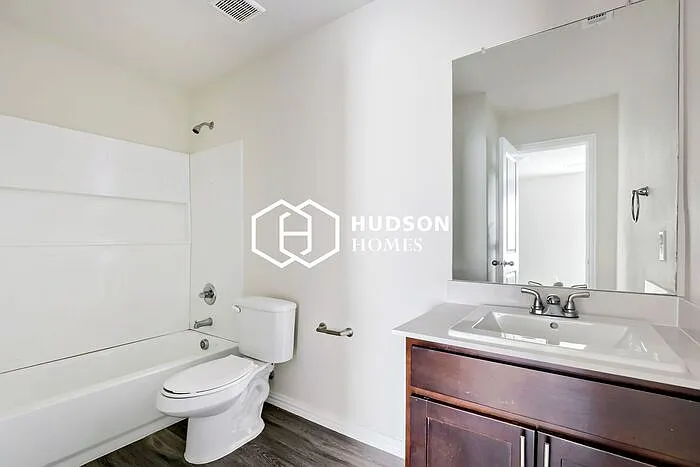 505 S 16th St — Photo 10