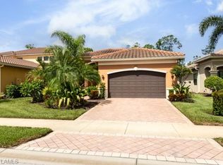 3471 Pacific Dr, Naples, FL 34119