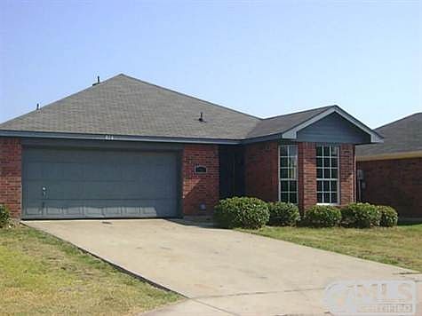 1st image of 816 Cooper Ln