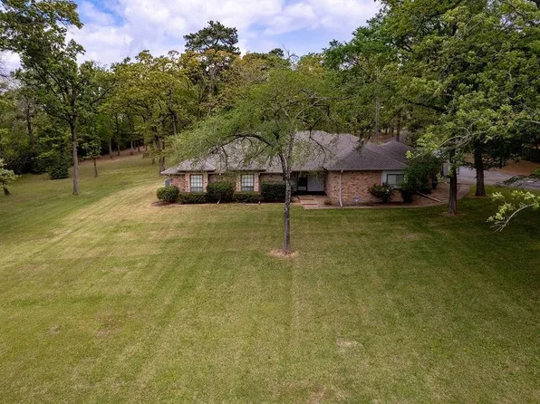 3530 An County Rd #2202, Palestine, TX 75803