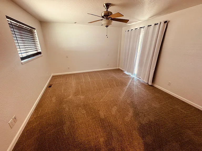 1304 Downs Dr #A — Photo 20