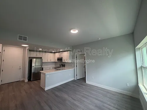 2240 Florida Dr #103 Photo 1