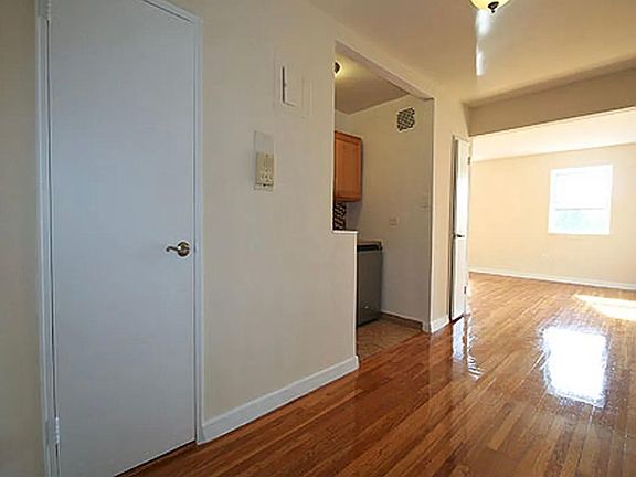 3rd image of 147-11 34th Ave #5F