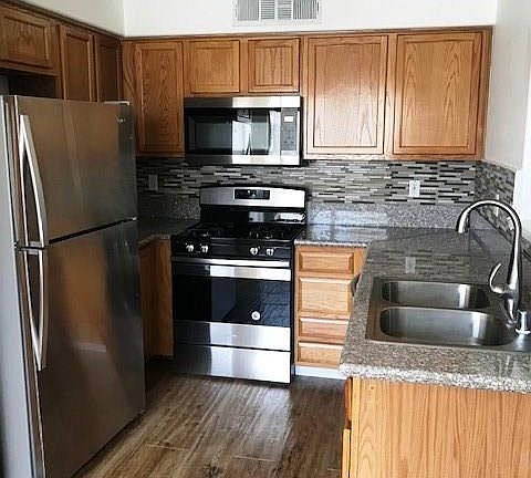 5th image of 3054 Tarpon Dr Unit 102