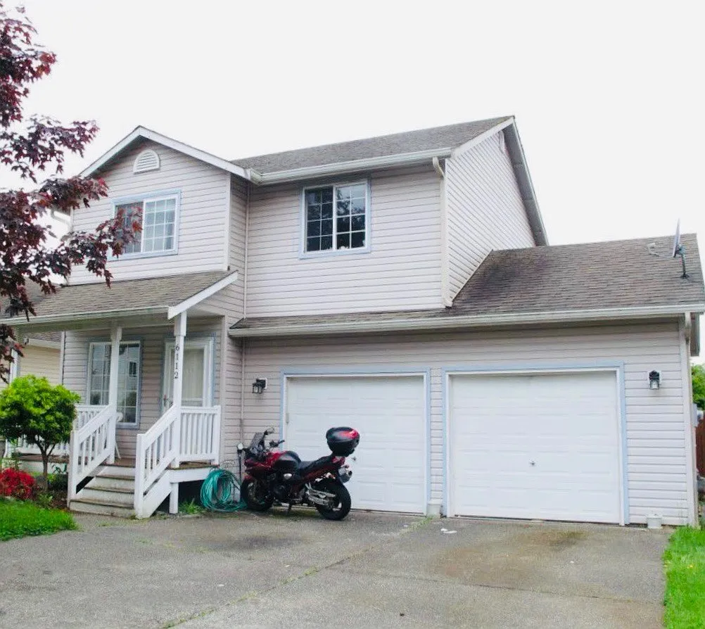 6112 76th Ave NE — Photo 1