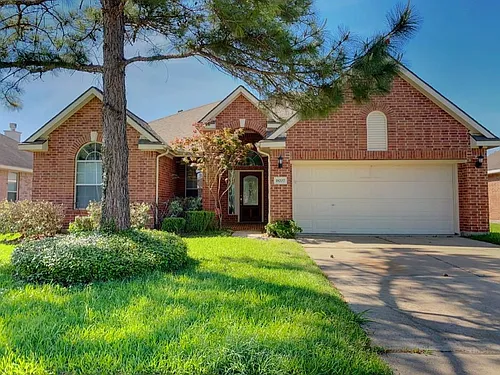 18207 Linden Forest Ln Photo 1