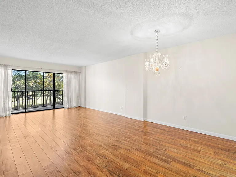 2700 Cove Cay Dr #3F — Photo 7