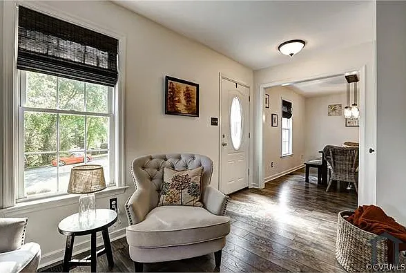 5609 Drayton Dr — Photo 4