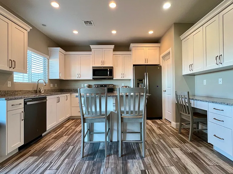 2520 Blackhawk Dr #30 — Photo 7