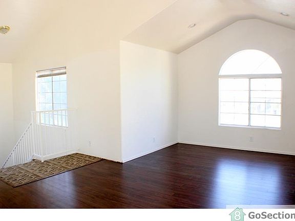 4th image of 5350 Arlington Ave
