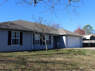 813 Lincoln St, Mena, AR 71953