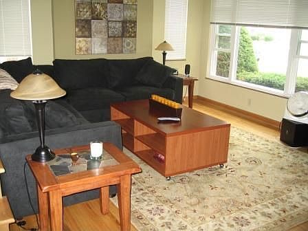Living Room - Newer Windows!