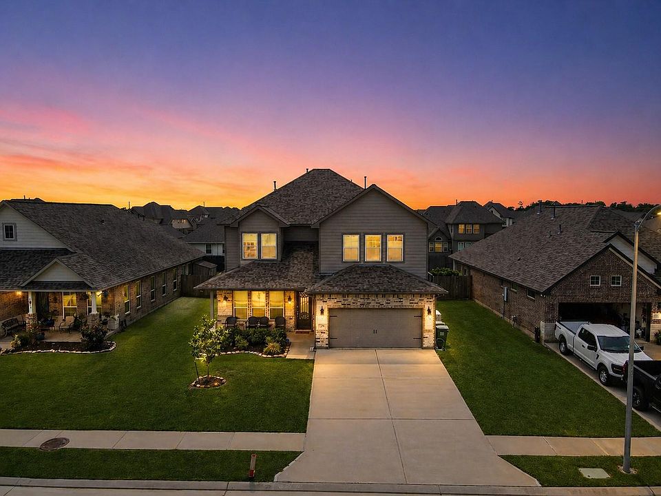 1st image of 126 Comal Dr