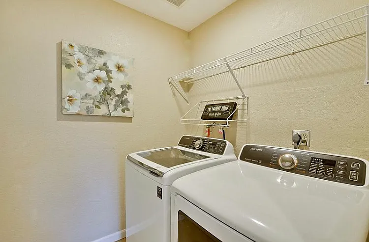 2474 Clear Spring Ct — Photo 28