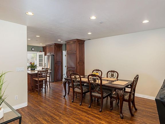 Livingroom, Dining & Kitchen all flow easily to the backyard.