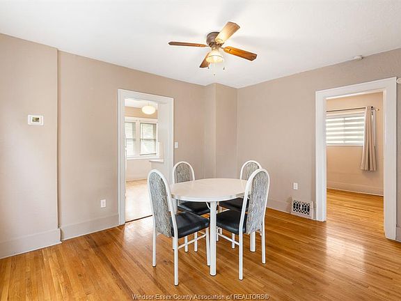 4th image of 2279 Lillian Ave
