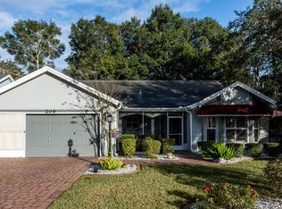 209 Chula Vista Ave, Lady Lake, FL 32159