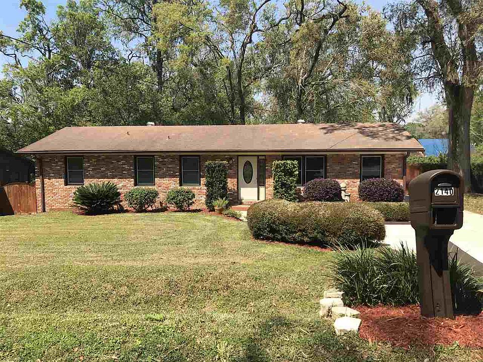 1st image of 2140 Harriet Dr