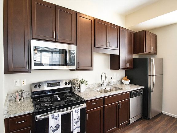5th image of 3900 N Estabrook Pkwy #356