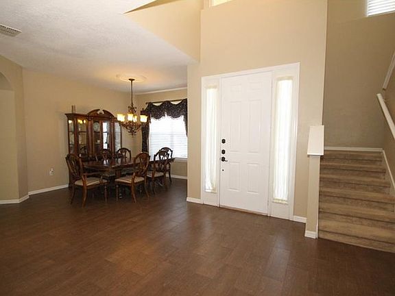 3rd image of 3050 Bay Laurel Cir N
