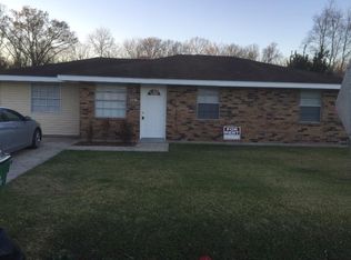 912 Kinler St, Luling, LA 70070