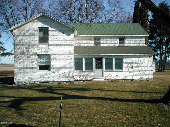 171 W Hinchman Rd, Baroda, MI 49101