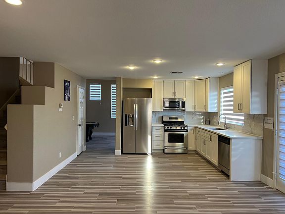 4th image of 9419 Breechcloth Way