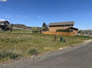 419 Little Lake Rd, Maupin, OR 97037