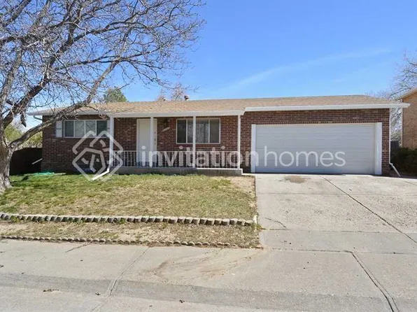 5524 Elkhart St, Denver, CO 80239