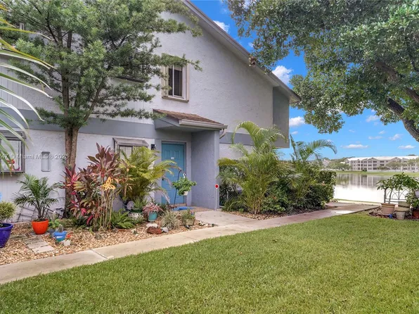 2737 S Oakland Forest Dr APT 204, Oakland Park, FL 33309