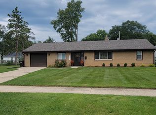 2221 Sharon Ave, Rockford, IL 61103