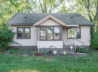 6275 Williams Lake Rd, Waterford, MI 48329