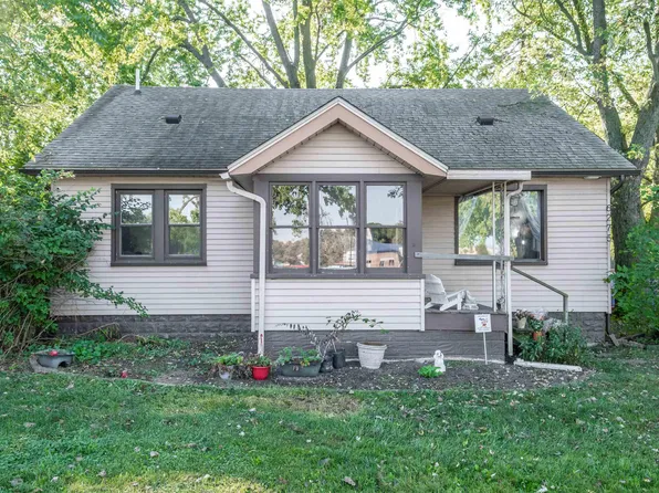 6275 Williams Lake Rd, Waterford, MI 48329