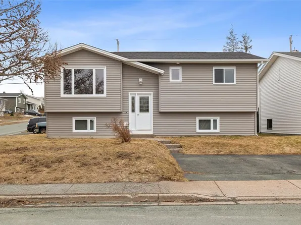1 Windfall Crescent, Conception Bay South, NL A1W4V3