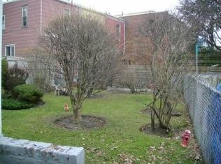 38 Reeve Pl, Brooklyn, NY 11218