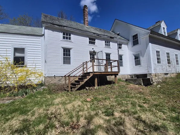 42 Flood Avenue, Wiscasset, ME 04578