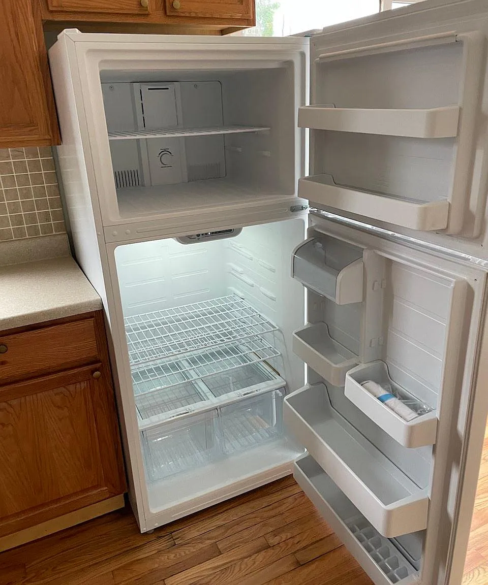 3 bed, 1400 sqft, $3,800 — Photo 4