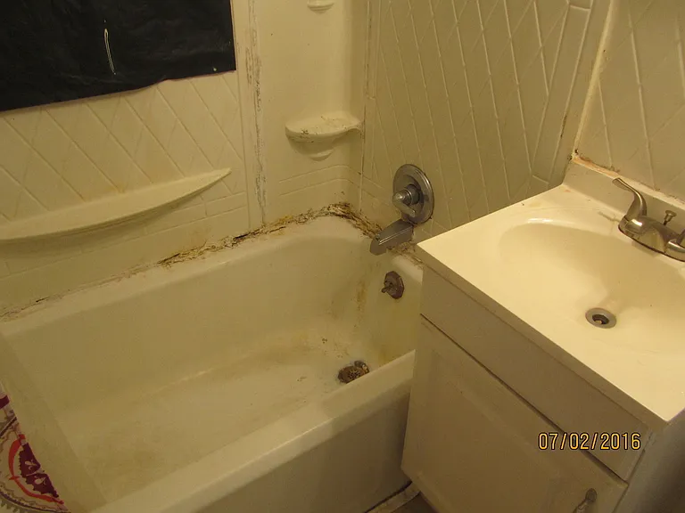 1329 SW Grand Blvd — Photo 11