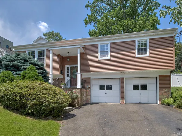 303 Livingston Avenue, Mamaroneck, NY 10543