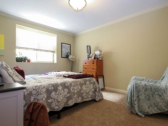 4th image of 3120 Hennepin Ave Unit 102