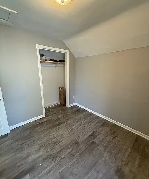 1826 Vanzee St #2 — Photo 8