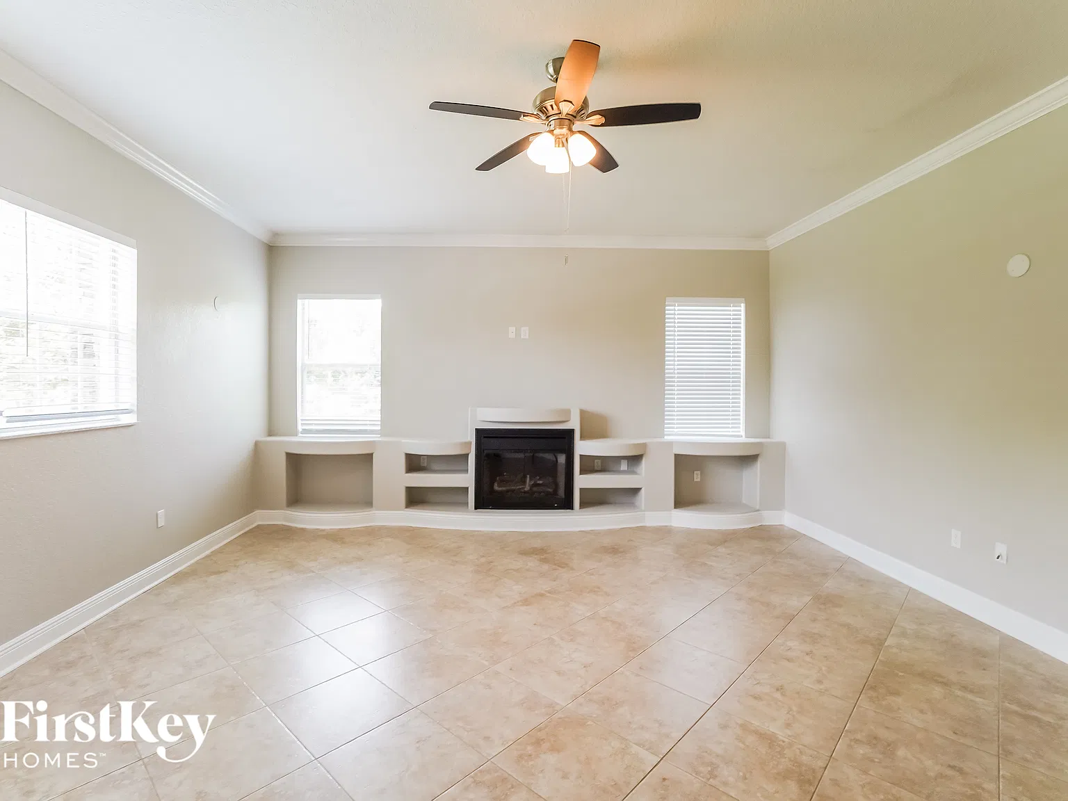 4 bed, 2.0 bath, 2684 sqft, $2,970 — Photo 2
