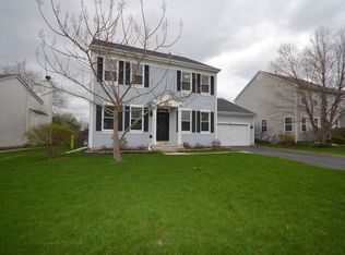 2824 Overbeck Ln, West Chicago, IL